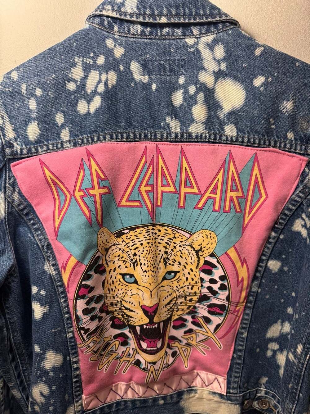 Vintage Crossroads Bleached Denim Jacket with Def Leppard High 'n' Dry Back Patc - Picture 7 of 9
